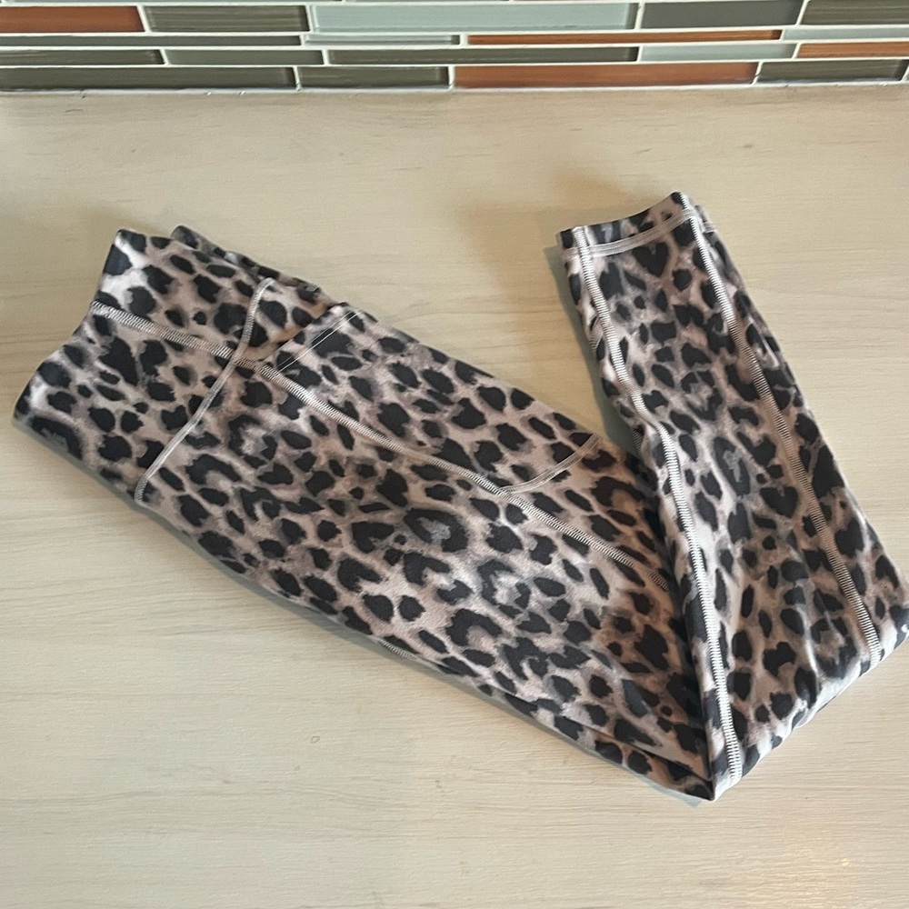 Women’s Victoria’s Secret Animal Print Active Leggings